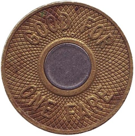 Жетон метрополитена г. Нью-Йорк. "Бычий глаз". 1986-95 гг., США. (Монограмма SJD) Жетон метрополитена г. Нью-Йорк. "Бычий глаз". 1986-95 гг., США. (Монограмма SJD)