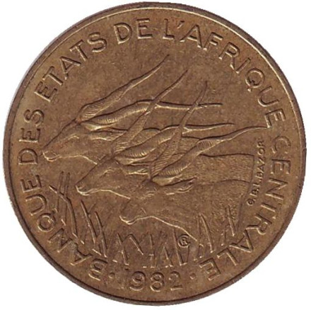 Монета 10 франков. 1982 год, Центральные Африканские Штаты. Африканские антилопы. (Западные канны).