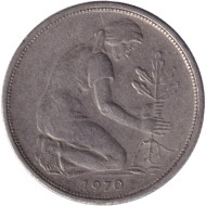Монета 50 пфеннигов. 1970 (G) год, ФРГ. Женщина, сажающая дуб. Монета 50 пфеннигов. 1970 (G) год, ФРГ. Женщина, сажающая дуб.