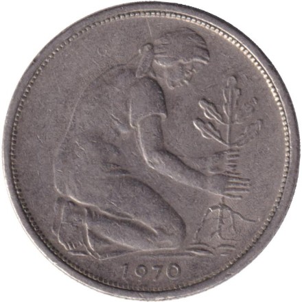Монета 50 пфеннигов. 1970 (G) год, ФРГ. Женщина, сажающая дуб.