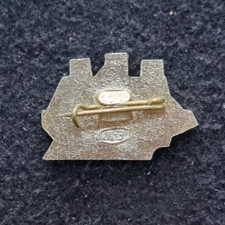 Корабль на шпиле Адмиралтейства. Значок. СССР.