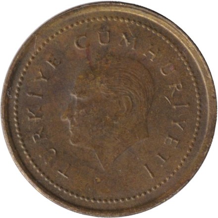 Монета 5000 лир. 1995 год, Турция. Крупная дата. Монета 5000 лир. 1995 год, Турция. Крупная дата.