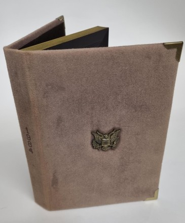 XXIII олимпийские игры в Лос-Анджелесе. Набор из 6 монет номиналами 1, 5, 10, 25, 50 центов и 1 доллар. 1984 год, США. (Proof). XXIII олимпийские игры в Лос-Анджелесе. Набор из 6 монет номиналами 1, 5, 10, 25, 50 центов и 1 доллар. 1984 год, США. (Proof).