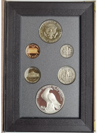 XXIII олимпийские игры в Лос-Анджелесе. Набор из 6 монет номиналами 1, 5, 10, 25, 50 центов и 1 доллар. 1984 год, США. (Proof). XXIII олимпийские игры в Лос-Анджелесе. Набор из 6 монет номиналами 1, 5, 10, 25, 50 центов и 1 доллар. 1984 год, США. (Proof).