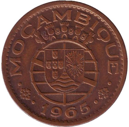 Монета 1 эскудо. 1965 год, Мозамбик в составе Португалии.