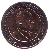 Монета 5 шиллингов. 1995 год, Кения. UNC. Президент Даниэль Тороитич арап Мои. Монета 5 шиллингов. 1995 год, Кения. UNC. Президент Даниэль Тороитич арап Мои.