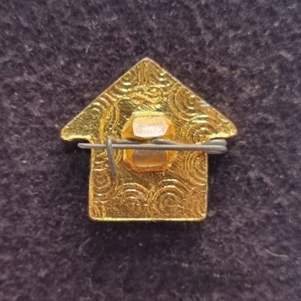 Молодежный жилой комплекс. Архангельский обком ВЛКСМ. Значок. 1988 год, СССР. Молодежный жилой комплекс. Архангельский обком ВЛКСМ. Значок. 1988 год, СССР.