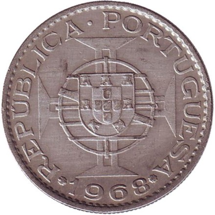 Монета 10 эскудо. 1968 год, Мозамбик в составе Португалии.