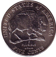 Монета 5 центов. 2005 год (D), США. UNC. Бизон. Монета 5 центов. 2005 год (D), США. UNC. Бизон.