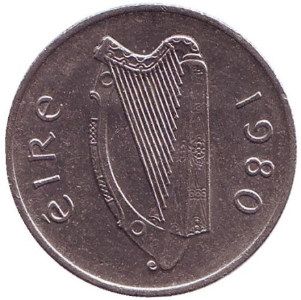 Монета 5 пенсов. 1980 год, Ирландия. Бык. Ирландская арфа.