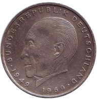 Монета 2 марки. 1975 год (D), ФРГ. Конрад Аденауэр. Монета 2 марки. 1975 год (D), ФРГ. Конрад Аденауэр.