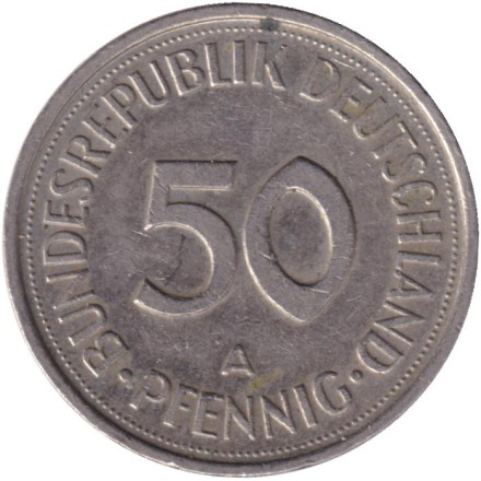 Монета 50 пфеннигов. 1992 год (A), ФРГ. Женщина, сажающая дуб. Монета 50 пфеннигов. 1992 год (A), ФРГ. Женщина, сажающая дуб.