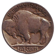 Монета 5 центов. 1934 год (D), США. Бизон. Индеец. Монета 5 центов. 1934 год (D), США. Бизон. Индеец.