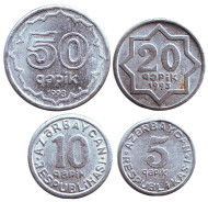 Набор монет Азербайджана (4 шт.), 1992-1993 гг., Азербайджан. (20 гяпиков - "i" с точкой) Набор монет Азербайджана (4 шт.), 1992-1993 гг., Азербайджан. (20 гяпиков - "i" с точкой)