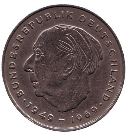 Монета 2 марки. 1973 год (D), ФРГ. Теодор Хойс.