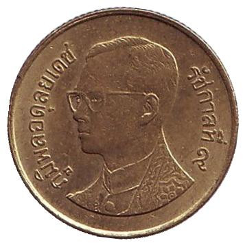 Монета 25 сатангов. 1989 год, Таиланд. Храм Ват-Махамхат. Монета 25 сатангов. 1989 год, Таиланд. Храм Ват-Махамхат.