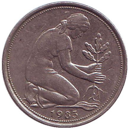Монета 50 пфеннигов. 1983 год (J), ФРГ. Женщина, сажающая дуб.