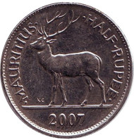 Монета 1/2 рупии. 2007 год, Маврикий. Олень. Сивусагур Рамгулам. Монета 1/2 рупии. 2007 год, Маврикий. Олень. Сивусагур Рамгулам.