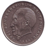 Монета 2 марки. 1972 год (J), ФРГ. Конрад Аденауэр. Монета 2 марки. 1972 год (J), ФРГ. Конрад Аденауэр.