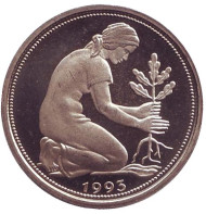 Монета 50 пфеннигов. 1993 год (J), ФРГ. Женщина, сажающая дуб. Монета 50 пфеннигов. 1993 год (J), ФРГ. Женщина, сажающая дуб.