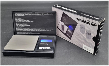 Карманные электронные весы для монет, ювелирных изделий. 0,01-200 гр. Производство Китай. Карманные электронные весы для монет, ювелирных изделий. 0,01-200 гр. Производство Китай.