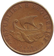 Монета 20 леков. 2012 год, Албания. Древнее парусно-гребное судно (Либурна). Монета 20 леков. 2012 год, Албания. Древнее парусно-гребное судно (Либурна).