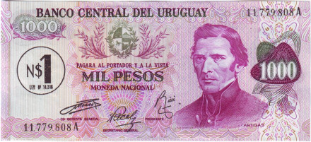 Банкнота 1 новый песо. 1975 год, Уругвай. (Надпечатка). Хосе Артигас.