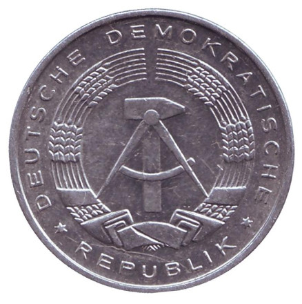 Монета 10 пфеннигов. 1988 год, ГДР. Монета 10 пфеннигов. 1988 год, ГДР.