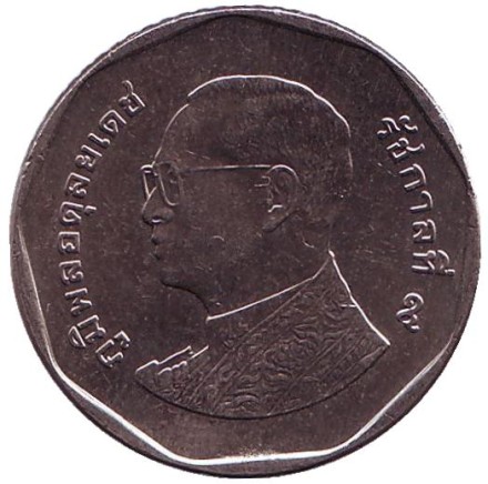 Монета 5 батов. 2011 год, Таиланд. Мраморный храм.