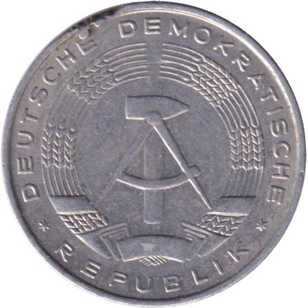 Монета 10 пфеннигов. 1972 год, ГДР.