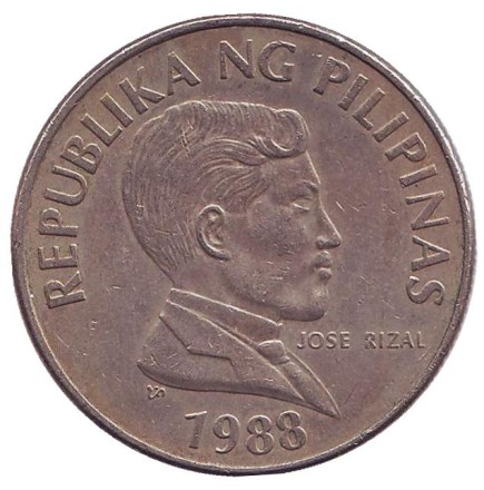 Монета 1 песо. 1988 год, Филиппины. Буйвол. Монета 1 песо. 1988 год, Филиппины. Буйвол.