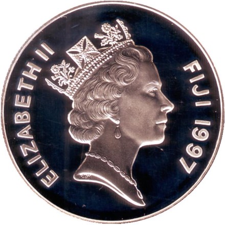 Монета 10 долларов. 1997 год, Фиджи. 50 лет свадьбе Королевы Елизаветы II и Принца Филиппа.