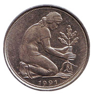 Монета 50 пфеннигов. 1991 год (J), ФРГ. Женщина, сажающая дуб. Монета 50 пфеннигов. 1991 год (J), ФРГ. Женщина, сажающая дуб.