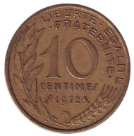Монета 10 сантимов. 1972 год, Франция. Монета 10 сантимов. 1972 год, Франция.