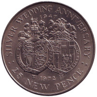 25 лет свадьбе Королевы Елизаветы II и Принца Филиппа. Монета 25 новых пенсов. 1972 год, Гибралтар.