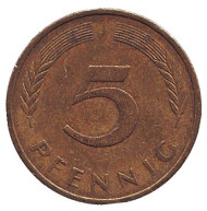 Монета 5 пфеннигов. 1977 год (J), ФРГ. Дубовые листья. Монета 5 пфеннигов. 1977 год (J), ФРГ. Дубовые листья.