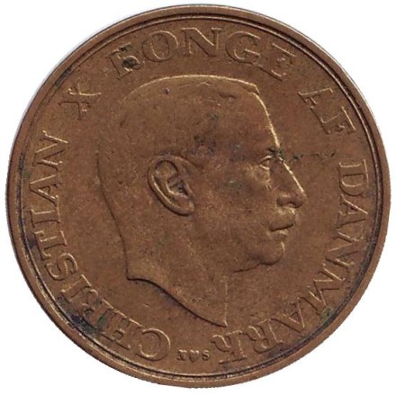 Монета 1 крона. 1942 год, Дания. Кристиан X. Стебли пшеницы и овса. Монета 1 крона. 1942 год, Дания. Кристиан X. Стебли пшеницы и овса.