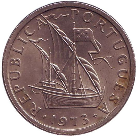 Монета 5 эскудо. 1973 год, Португалия. Парусный корабль.