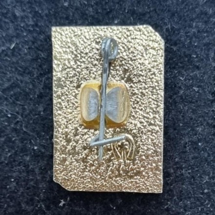 В.И. Ленин (Ульянов). Голова, подпись в прямоугольнике. Тип 2. Значок. СССР. В.И. Ленин (Ульянов). Голова, подпись в прямоугольнике. Тип 2. Значок. СССР.