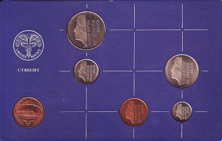 Набор монет Нидерландов. (5 шт., с жетоном). 1985 год, Нидерланды. Набор монет Нидерландов. (5 шт., с жетоном). 1985 год, Нидерланды.